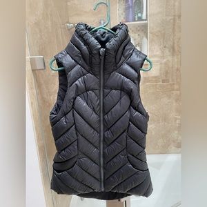 Lululemon vest